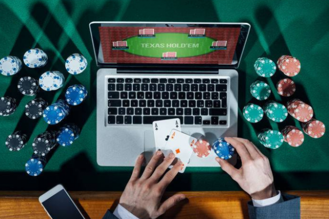 Online Poker at The Clubhouse Casino